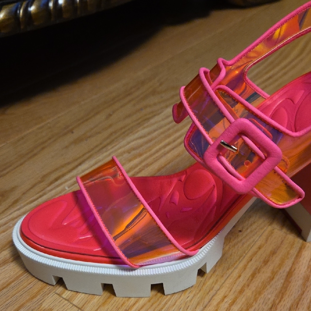 Christian Louis Vuitton, Pink Heels with Iridescent Straps - Picture 9 of 10